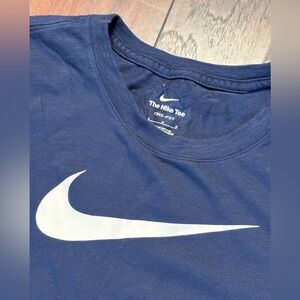 Nike women’s tee